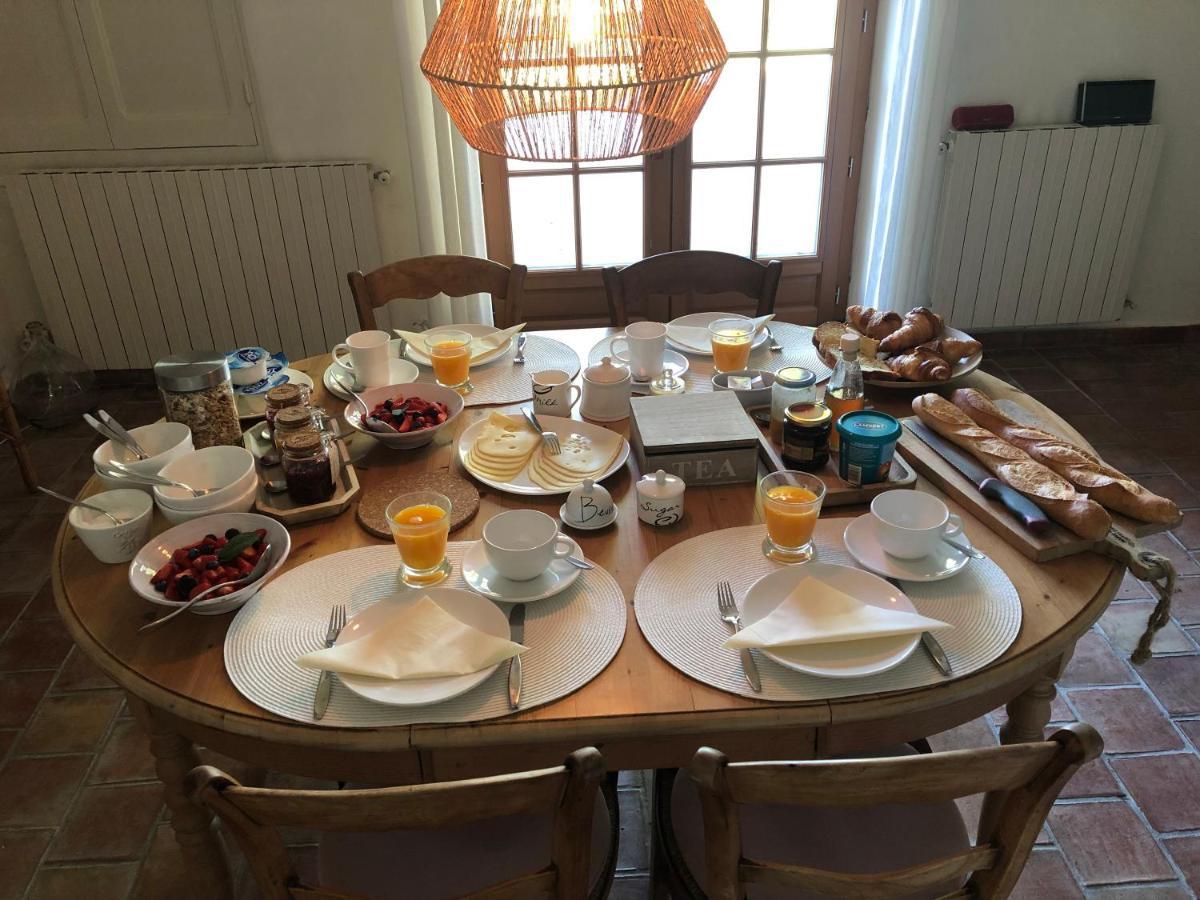 Mas Li Doumenge Bed & Breakfast โอรองช์ ภายนอก รูปภาพ